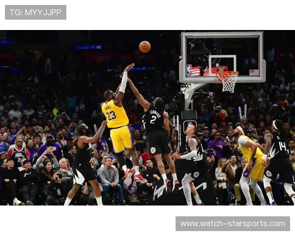 湖人逆转勇士迎赛季关键胜利詹姆斯状态火热引关注